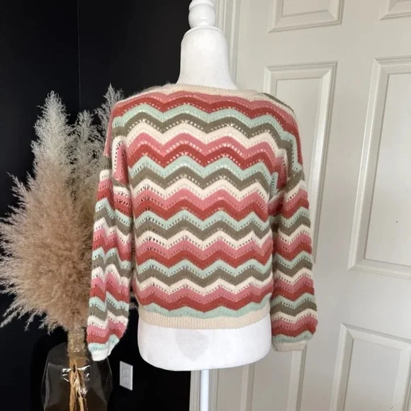 Marine Layer Ruby Sweater
Size XS but can fit up to a Small - Picture 8 of 12